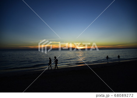 カリブ海の夕陽 カリブ海の夕陽 68089272
