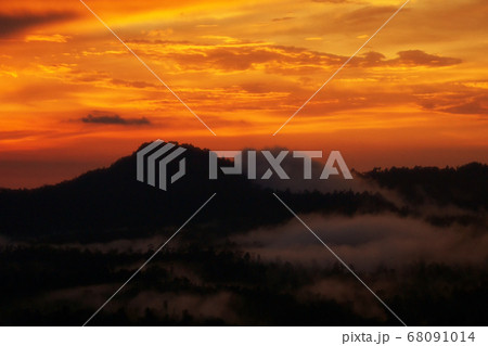 Sunset over mountain at Khao Takhian Ngo mountain 68091014