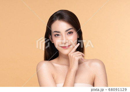 Beautiful Attractive Asian Woman smile and - Stock Photo [96198718] -  PIXTA