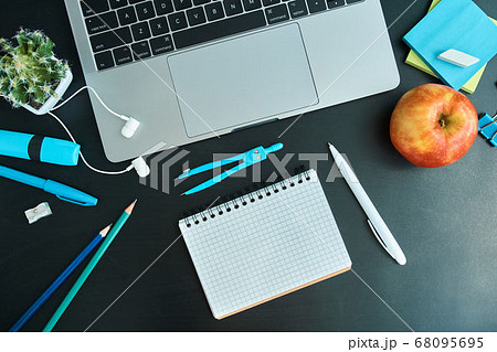 Study from home. Online education.School supplies 68095695