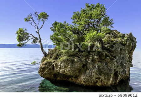 Kamen Brela - Tiny famous island in Brela, Croatia 68099012