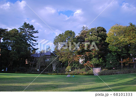 荻外荘公園から見た荻外荘 68101333