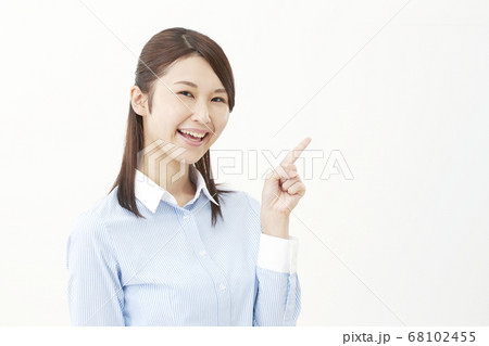 女性　ビジネス 68102455