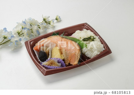 鮭西京焼き 68105813
