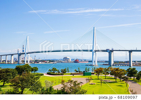 日本海側最大の斜張橋　新湊大橋 68109097