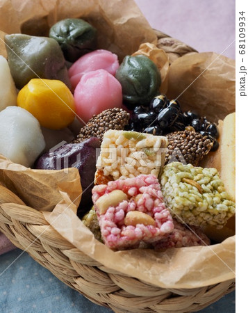 ソンピョン 餅 お菓子 68109934