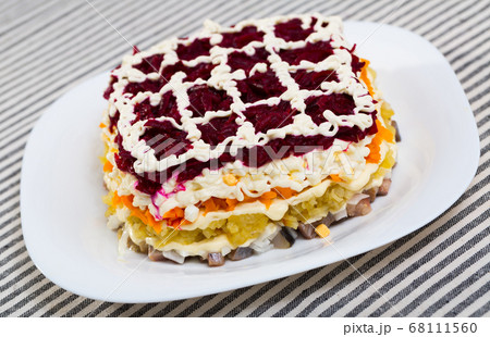 Herring under fur coat 68111560