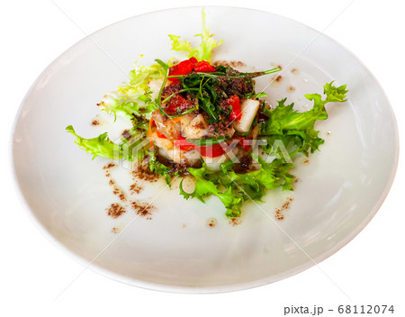 Codfish timbale with fried red peppers, arugula, olive oil 68112074