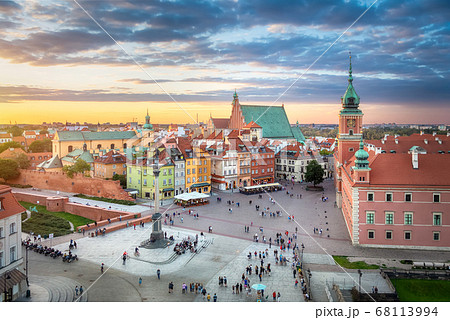 Plac Zamkowy square in Warsaw, Poland Plac Zamkowy square in Warsaw, Poland 68113994