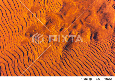Sand pattern in the evening light 68114088