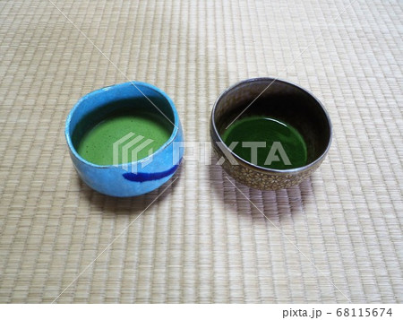 薄茶と濃茶　裏千家 68115674