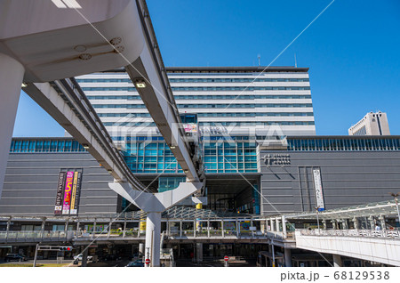 夏の青空と小倉駅周辺のビル街（福岡県北九州市） 68129538