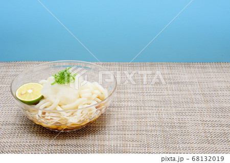 冷やしおろしうどん 68132019