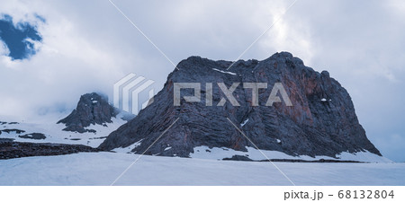 Beautiful winter landscape with snow-covered mountains.Turkey,Nigde 68132804