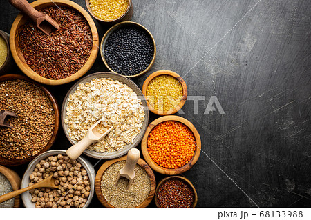 Bowls with different grains 68133988