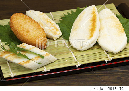 笹かまぼこ_仙台名産の郷土料理 68134504