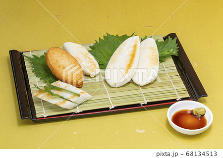 笹かまぼこ_仙台名産の郷土料理 68134513