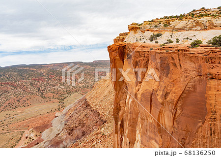 Beautiful landscape along the Cassidy Arch Trail 68136250