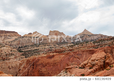 Beautiful landscape along the Cassidy Arch Trail 68136409