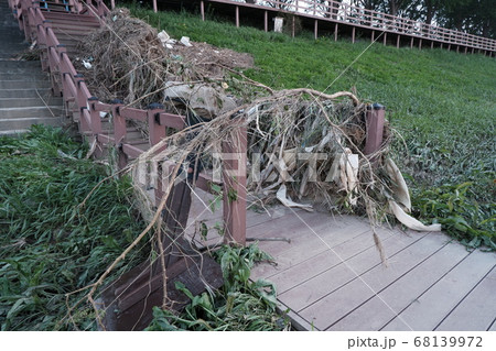 破壊 災害 浸水 68139972