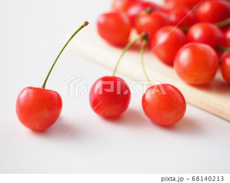 サクランボの果実 68140213
