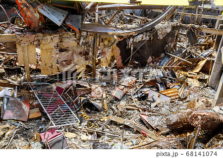 Abandoned in the empty building of the frame of Abandoned in the empty building of the frame of 68141074