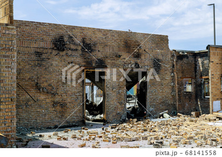Protest and riots in the USA burns violent of a 68141558