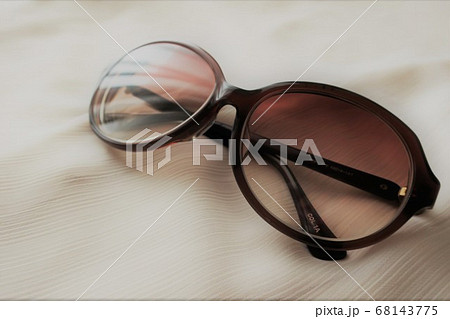 レディースのサングラス・アップ 68143775