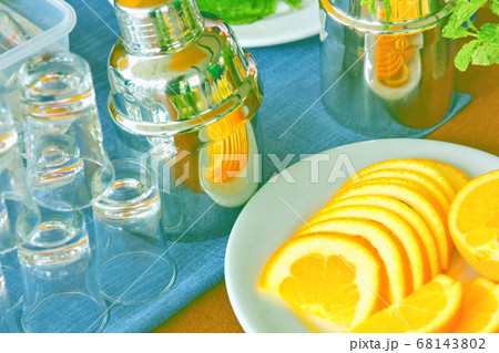 the bartender equipment and acessory shaker, glass 68143802