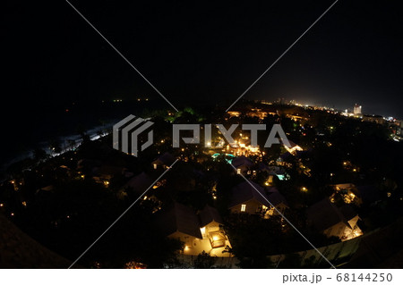Night View of Hua Hin, Thailand(フワヒン/ホアヒン/ファヒンの夜景) Night View of Hua Hin, Thailand(フワヒン/ホアヒン/ファヒンの夜景) 68144250