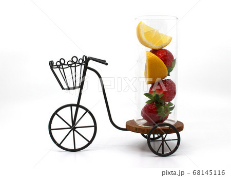 フルーツ 果物 自転車 68145116