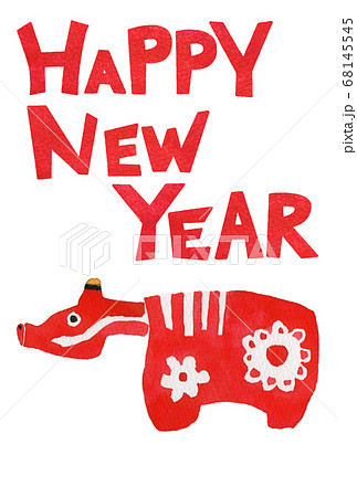HAPPY NEW YEARの文字入り、赤べこの年賀状イラスト 68145545
