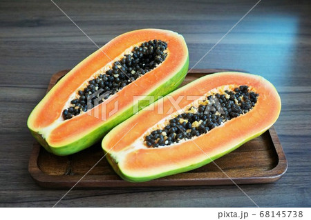 Papaya in Thailand(南国の果物、タイのパパイヤ、パパイア) Papaya in Thailand(南国の果物、タイのパパイヤ、パパイア) 68145738