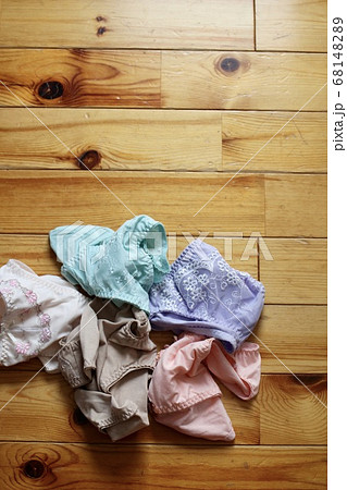 女性用下着　いろんな色の新品ショーツ 68148289