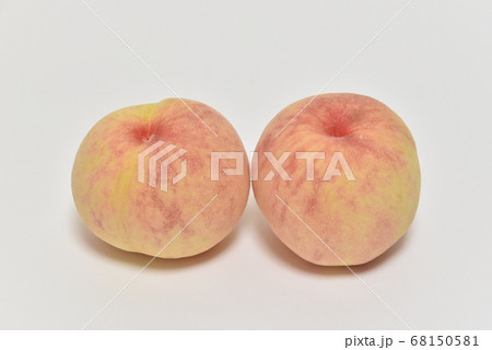 2個の桃 2個の桃 68150581