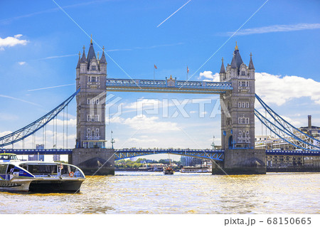 イングランド ロンドン タワーブリッジ 68150665