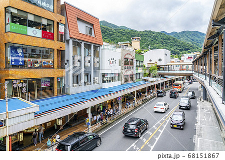 【神奈川県】箱根湯本駅周辺の街並み 68151867