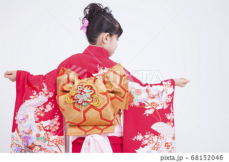 振袖姿の女の子の後姿の写真素材