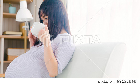 スープ　妊婦　食事　コピースペース　16:9 68152969