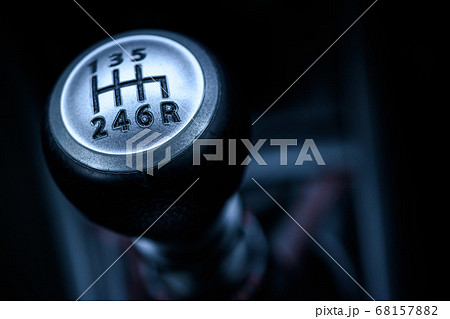 6速マニュアルトランスミッション 68157882