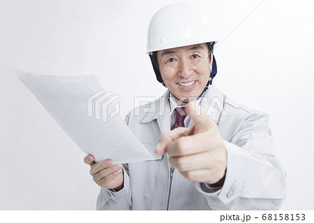 指示する現場責任者 指示する現場責任者 68158153