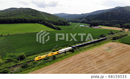 石北本線を走行するTHE ROYAL EXPRESS 68159533