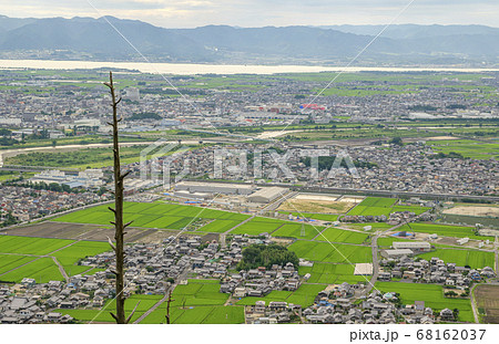 滋賀県の三上山からの眺め 滋賀県の三上山からの眺め 68162037