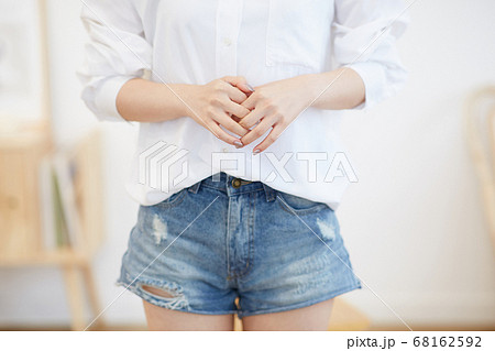 手 シャツ ショーツ 68162592