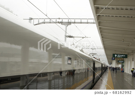 塀 フェンス 垣根 68162992