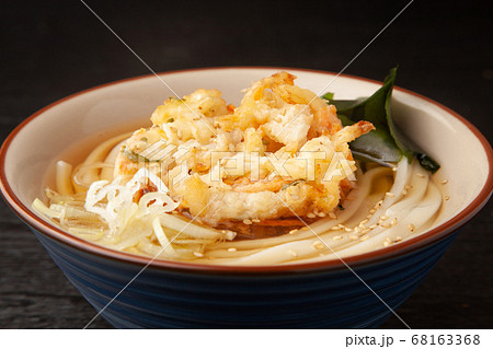 かき揚げ讃岐うどん 68163368