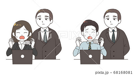 上司にクビを言われ悲しむ会社員 68168081