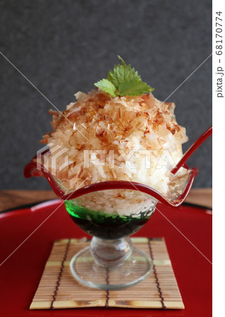 ふわふわ鰹節がのった ねこまんまご飯 ふわふわ鰹節がのった ねこまんまご飯 68170774