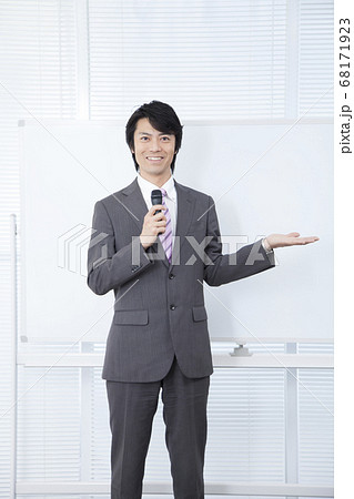 男性講師 男性講師 68171923