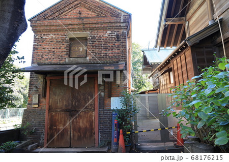 東京都値勇往区佃島住吉神社の住吉神社旧神輿庫の建物 東京都値勇往区佃島住吉神社の住吉神社旧神輿庫の建物 68176215